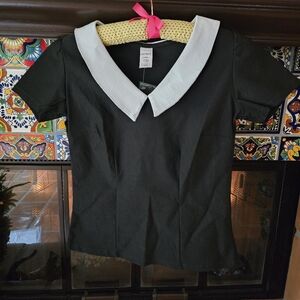 Black Top with White Collar